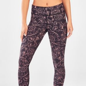 Fabletics Salar Printed Powerhold® Capri